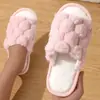 Chinelos Peludos Populares Transfronteiriços com Biqueira Fechada para Outono e Inverno, Sapatos de Pelúcia Internos para Mulheres, Maternidade, Chinelos de Algodão Quentes e Grossos