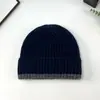 Gorro de Punto Forrado de Polar a Prueba de Frío para Exteriores de Invierno con Combinación de Colores Versátil Gorro Frío para Circunferencia de Cabeza Grande Ciclismo al Aire Libre Protección para los Oídos Gorro de Lana para Hombres