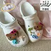 Charms de Sapato de Couro Preto Fofo de Desenho Animado Estrela do Mar Kt Gato para Crocs, Acessórios Decorativos Destacáveis Atacado