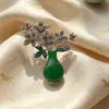 Broche de Florero Imitación Jade Verde Retro de Lujo Ligero Lleno de Diamantes Pin Pequeño de Orquídea Nuevo Estilo Chino Estilo Nacional Accesorio Hanfu Qipao
