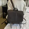 Bolsa carteiro de couro macio retrô, mochila estudantil de grande capacidade estilo coreano, versátil para o trajeto e para carregar como bolsa de mão, exalando uma vibe sofisticada e elegante