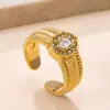 Joias Novas de Aço Inoxidável Transfronteiriças, Anel de Titânio com Zircônia Oval Fundida Estilo Levemente Luxuoso, Anel para Dedo Indicador Banhado a Ouro 18K