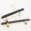 Perchas Negras de Lujo Hechas a Medida Transfronterizas para Hoteles y Tiendas de Ropa, Perchas de Marca de Gama Alta y Perchas para Pantalones, Al por Mayor en Stock