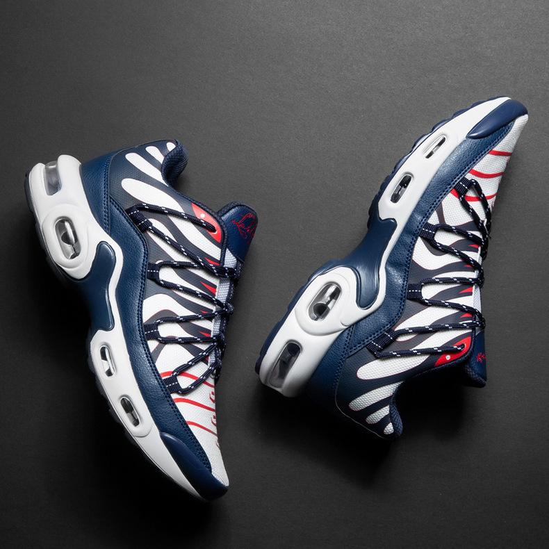 男鞋大码飞织运动鞋透气