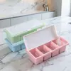 Caja de condimentos de 4 estilos botella de condimentos de sal y glutamato monosódico de plástico multifuncional cocina caja de condimentos separada con cuchara y tapa venta al por mayor