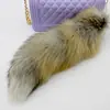 Venta al por mayor del fabricante Colgante de Llavero de Piel de Cola de Zorro Accesorios de Piel Colgante para Bolso Atrezo para Escenario de Actuación