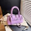 Bolsas Femininas de Nicho de Alto Padrão 2026 Nova Tendência de Verão Versátil Bolsa Transversal Fashion Super Popular Pequena Bolsa de Mão