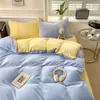Juego de cuatro piezas de color sólido de terciopelo de leche Clase A, funda de edredón de terciopelo para bebé engrosada de invierno, sábana, juego de tres piezas de ropa de cama para dormitorio