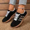 Novedad Primavera y Otoño 2026 Zapatos de Entrenamiento Alemanes Estilo Retro Estampado de Leopardo Tenis Blancos Transfronterizos Talla Grande Punta Redonda Con Cordones Zapatos Deportivos Casuales