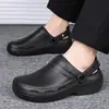 Pantuflas negro puro para hombre, verano, transpirables, para trabajo en cocina, impermeables, a prueba de aceite, para chef, suela gruesa, antideslizantes, zapatos de seguridad para trabajo