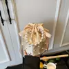 Bolso Pequeño de Seda Plegado de Moda Europeo y Americano para Mujer 2025 Verano Nuevo Bolso Bandolera Diagonal con Cadena de Perlas