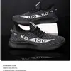 Sapatos masculinos de verão respiráveis anti-odor para caminhada, slip-on ultra-leves de malha, sola macia antiderrapante, tênis de corrida ultra-leves