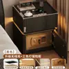 Cofre Inteligente de Mesa de Cabeceira Preto Integrado ao Quarto da Casa, com um Toque de Luxo Leve e de Alto Padrão, Pequeno Cofre Vintage