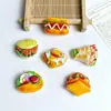 Accesorios de Resina DIY de Dibujos Animados, Perros Calientes Temáticos de Comida Pegamento de Crema Pinzas para el Cabello Hechas a Mano, Decoraciones para Fundas de Teléfono Hebillas de Zapatos Venta al por Mayor