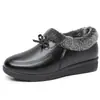 Zapatos de Mamá, Zapatos de Algodón, Zapatos de Cuero Cómodos de Suela Blanda de Invierno para Mujer, Zapatos Cálidos para Mediana Edad y Personas Mayores, Zapatos Antideslizantes de Suela Plana con Forro de Felpa para Personas Mayores