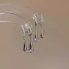 Pendientes Minimalistas de Zirconia en Forma de Lágrima, Diseño de Clavo Nicho de Lujo Ligero, Pendientes de Temperamento de Gama Alta para Mujer, Pendientes Dulces