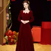Vestido de Noite Veludo Vermelho para Mulheres, Manga Longa Decote Quadrado Elegante Vestido para Festa de Noivado Brinde, Vestido Longo Slim Fit para Mulheres Anfitriãs de Banquete