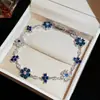 Pulsera con Cierre de Flor de Zirconia Simple y de Moda con Diseño Único, Pulsera Exquisita y Elegante con un Toque de Lujo Ligero y de Alta Gama