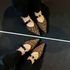 Sapatos Femininos de Salto Baixo Retro Bico Fino Estampa de Leopardo Outono 2026 Estilo Francês Solado Macio Confortáveis Versáteis para o Dia a Dia