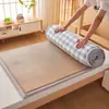 Colchoneta de seda helada individual para dormitorio estudiantil, funda de colchón, cojín suave, colchoneta de tatami y colcha para uso tanto en verano como en invierno