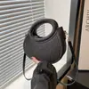 Bolso de Diseño Exclusivo 2025 Invierno Nuevo Estilo para Mujer Bolso de Hombro Moda Retro Bolso Cruzado Simple Personalizado