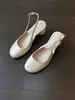Sandalias cerradas de cuero para mujer, estilo francés, suaves, sencillas, retro, elegantes, modelo nuevo verano 2026 con tira de hebilla única
