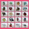 De acordo com o bordado computador bordado capítulo lantejoulas bordado adesivos de pano olhos roupas decoração amor patch smiley rosto bordado logotipo