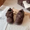 Botas Retro de Gamuza Birkenstock para Niñas 2026 Nuevo Estilo de Invierno Suela Suave Acolchadas de Lana de Cordero Botas de Nieve para Niños Medianos y Grandes