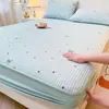 Faldón de Cama Acolchado de Algodón Puro 2026 Estilo Nuevo Cubierta Protectora de Colchón Universal para Todas las Estaciones 100% Algodón a Prueba de Suciedad Antideslizante Juego de Tres Piezas