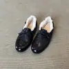 2026 Nuevos Zapatos Versátiles para Mujer para el Trabajo Casual Diseño de Moño Punta Redonda Suela Suave Cómoda Zapatos Pequeños de Piel Cálidos con Terciopelo