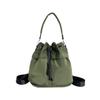 Bolsa de mujer con cordón fruncido para el hombro tipo bandolera de gran capacidad casual que combina con todo, ligera, portátil, de nailon, tipo cubo para mujer