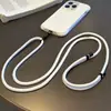 Funda de Teléfono Marrón Estilo Montaña con Parches y Correa, Correa Cruzada de Alta Gama Duradera, Correa para Muñeca Anti-Pérdida para Cámara