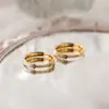 Anel de concha microincrustada estilo japonês, leve e luxuoso, em ouro rosa, branco, fritillaria, titânio, aço, design de nicho feminino, sem cor