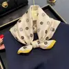 Pañuelo Cuadrado Pequeño Estampado de Anacardos 2026 Nuevo Estilo Francés Elegante Bufanda para el Cuello para Mujer Pañuelo Versátil Venta al por Mayor Bufanda Profesional para el Cuello