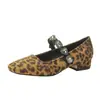 Zapatos Mary Jane Planos de Boca Baja con Pedrería Francesa 2026 Nuevos Zapatos de Ballet con Punta Cuadrada Pequeña y Tacón Bajo Estampado de Leopardo