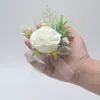 291 Venta al por mayor de fábrica Boutonnières de Boda para Novio y Novia en Stock Entrega Rápida Transfronterizo Estilo Occidental Temática de Bosque Boda Blanca y Verde