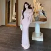 Conjunto de Moda: Vestido Camisola de Cuello Cuadrado con Chal y Chaqueta Protectora del Sol, Elegante Conjunto de Dos Piezas en un Estilo de Verano Relajado