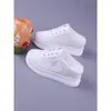 Zapatos de Plataforma para Mujer 2025 Verano Nuevos Huecos Transpirables Medios Zapatos de Malla para Mujer Casual Internos Blancos para Mujer