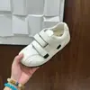 Estilo Deportivo Casual Velcros Aumento de Altura Interior Zapatos de Entrenamiento Alemanes Malla Transpirable Zapatos Blancos Ligeros Hacen que los Pies Parezcan Más Pequeños 2026
