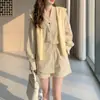 Conjunto de Camisa a Rayas y Shorts Estilo Coreano Perezoso para Mujer Primavera y Verano 2026 Nuevo Estilo Universitario Reductor de Edad Casual Conjunto de Dos Piezas