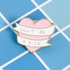 2018 Novo desejo do AliExpress popular rosa amor broche saco de pano jaqueta Denim micro selo broche atacado