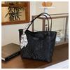 Bolso de Hombro Grande Versátil y Moderno para Mujer 2025 Nueva Moda Casual Gran Capacidad Bolso Tote para Viajero