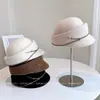 Chapéu de Visor Brilhante com Strass Estilo Japonês para Equitação Feminina, Chapéu de Feltro de Lã Australiana Quente para Outono e Inverno com Tira de Corrente Colorida Boné de Baseball