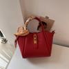Bolsa de Casamento Vermelha Feminina Noiva Bolsa de Casamento 2025 Nova Nicho High-End Bolsa de Ombro Transversal Cesta de Legumes Bolsa de Balde