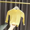 Camiseta para Niñas de Primavera y Otoño, Ropa Elegante para Bebés, Moda Única Infantil, Color Sólido Macarrón, Camiseta Básica de Cuello Medio con Volantes