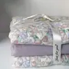 Conjunto de quatro peças em gaze de grau A, seguro para bebês, com uma gaze dupla camada aerada, ultrassuave e com design estampado