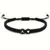 26 Letras Inglesas Tejido a Mano Ajustable Acrílico Blanco y Negro Corazón Letra Pulsera Trenzada