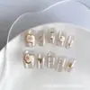 Uñas Portátiles Hechas a Mano Estilo Ojo de Gato Simples, Adhesivos Brillantes Dulces de Mariposa y Manzana, Uñas Portátiles Cortas Lindas, Gama Alta