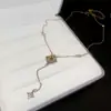 Elegância Antiga Flor de Quatro Folhas! Ouro Café Zircônia Flor Pérola Brincos Estilo Corte Retrô Brincos de Tarraxa Nicho Sensação de Alto Padrão Joia para Orelha