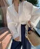 Roupas Femininas Bai Tao Dream Money Xueli Gola V Salgado ou Doce Solta Camisa de Manga Longa Nova para Primavera e Verão